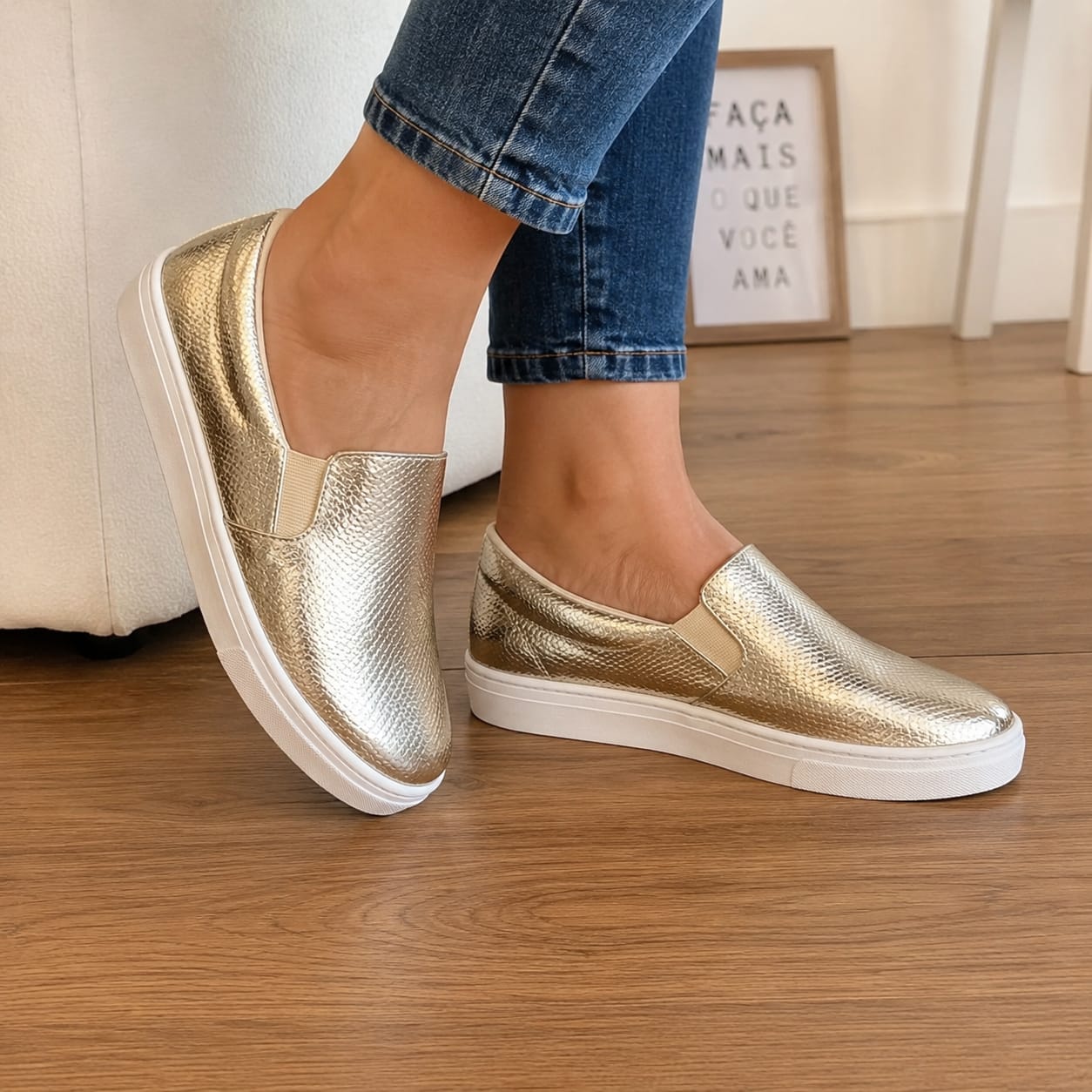 Slip On Metalizado Dourado Numeração Especial