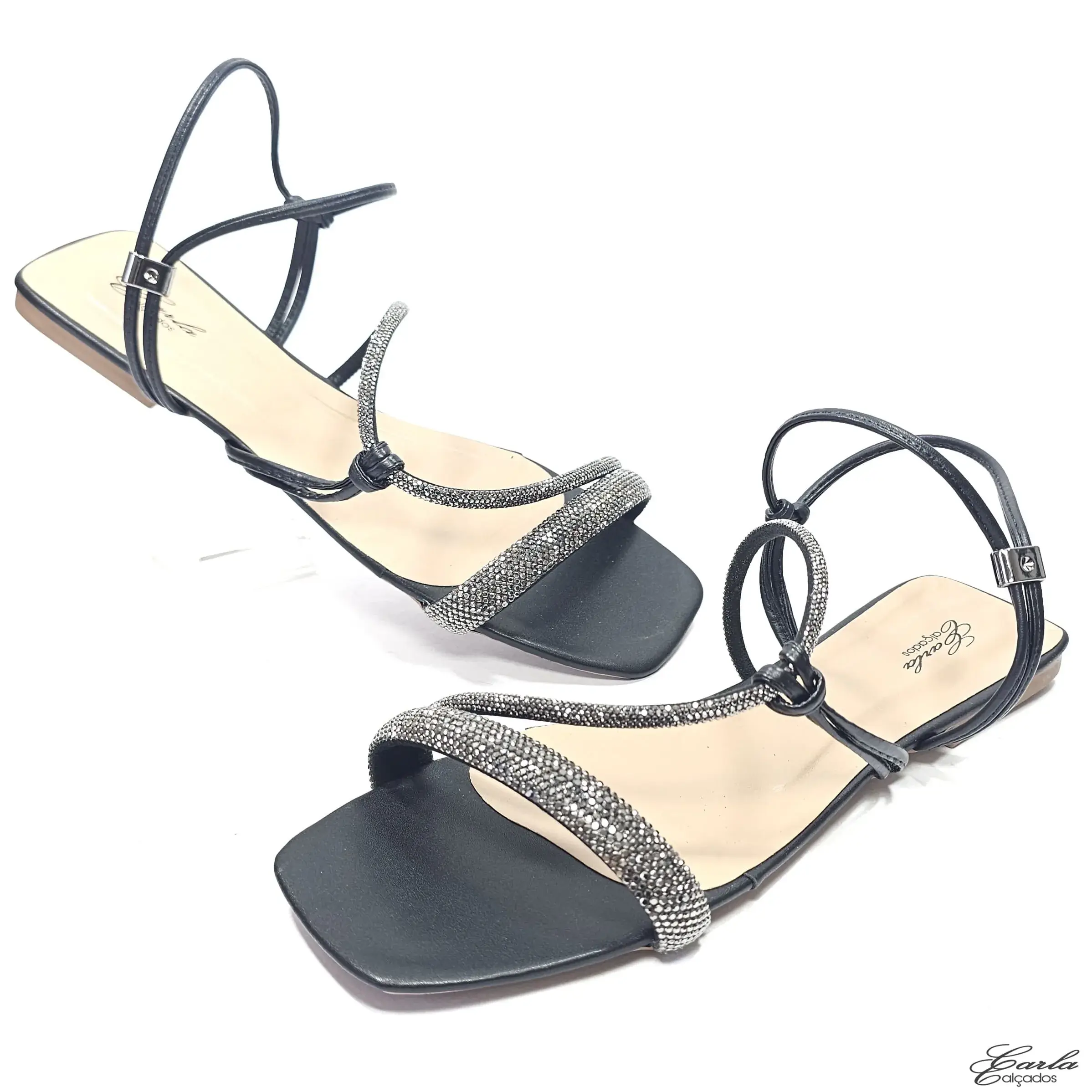 Rasteirinha Preta Calce Fácil Strass Tamanho Especial Rasteirinha Preta Calce Fácil Strass Tamanho Especial