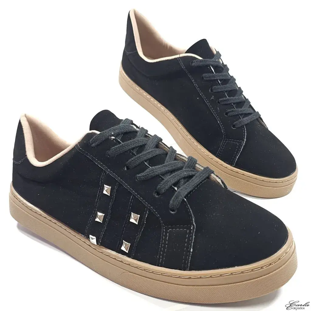 Tênis Casual Preto Tachas Sola Bege Tamanho Especial