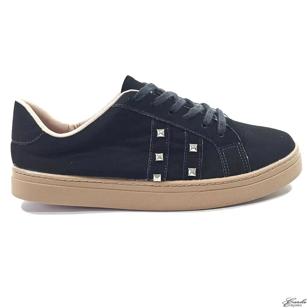 Tênis Casual Preto Tachas Sola Bege Tamanho Especial