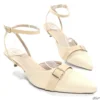 Scarpin Slingback Nude Salto 3cm Fivela Tamanho Especial