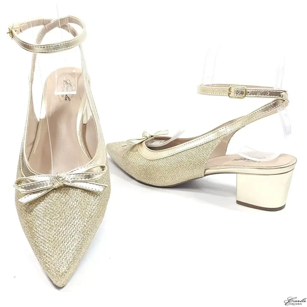Scarpin Slingback 5cm Brilho Dourado Tamanho Especial Scarpin Slingback 5cm Brilho Dourado Tamanho Especial