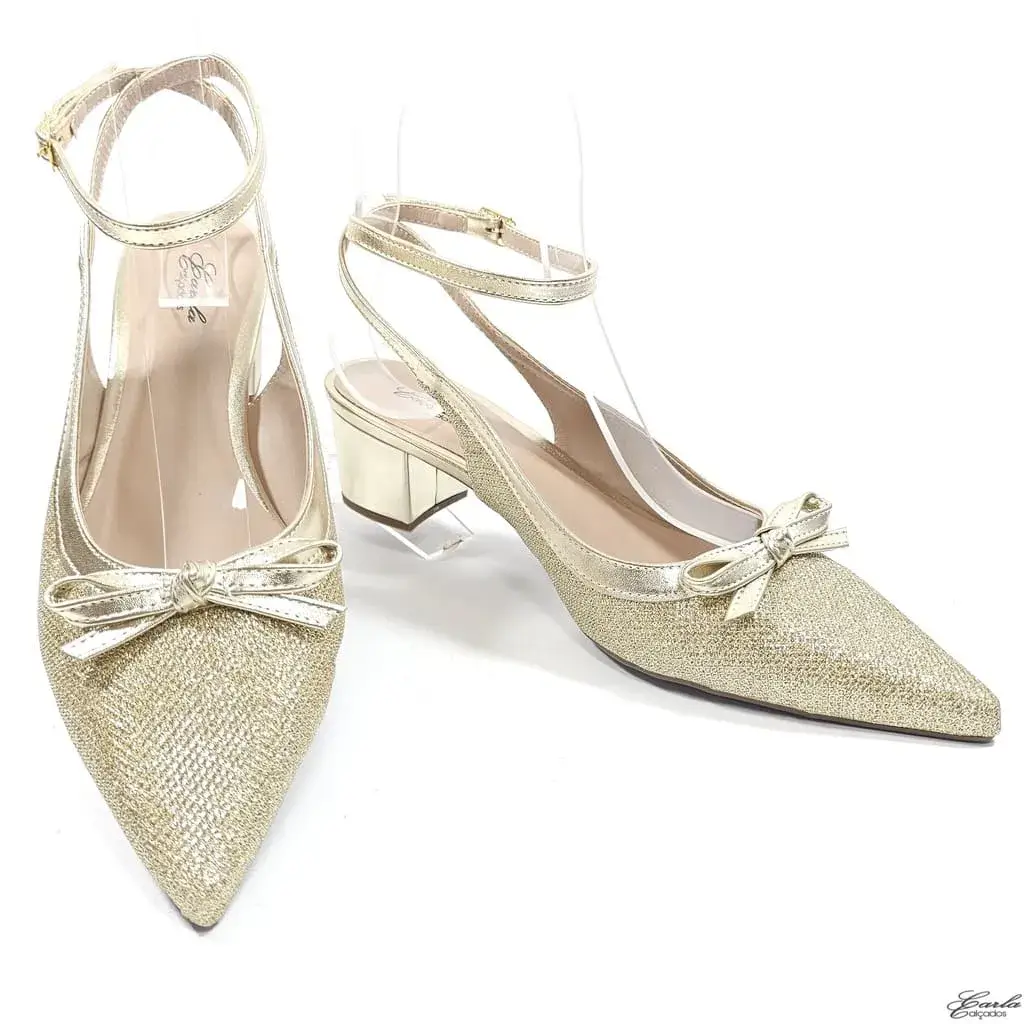 Scarpin Slingback 5cm Brilho Dourado Tamanho Especial Scarpin Slingback 5cm Brilho Dourado Tamanho Especial