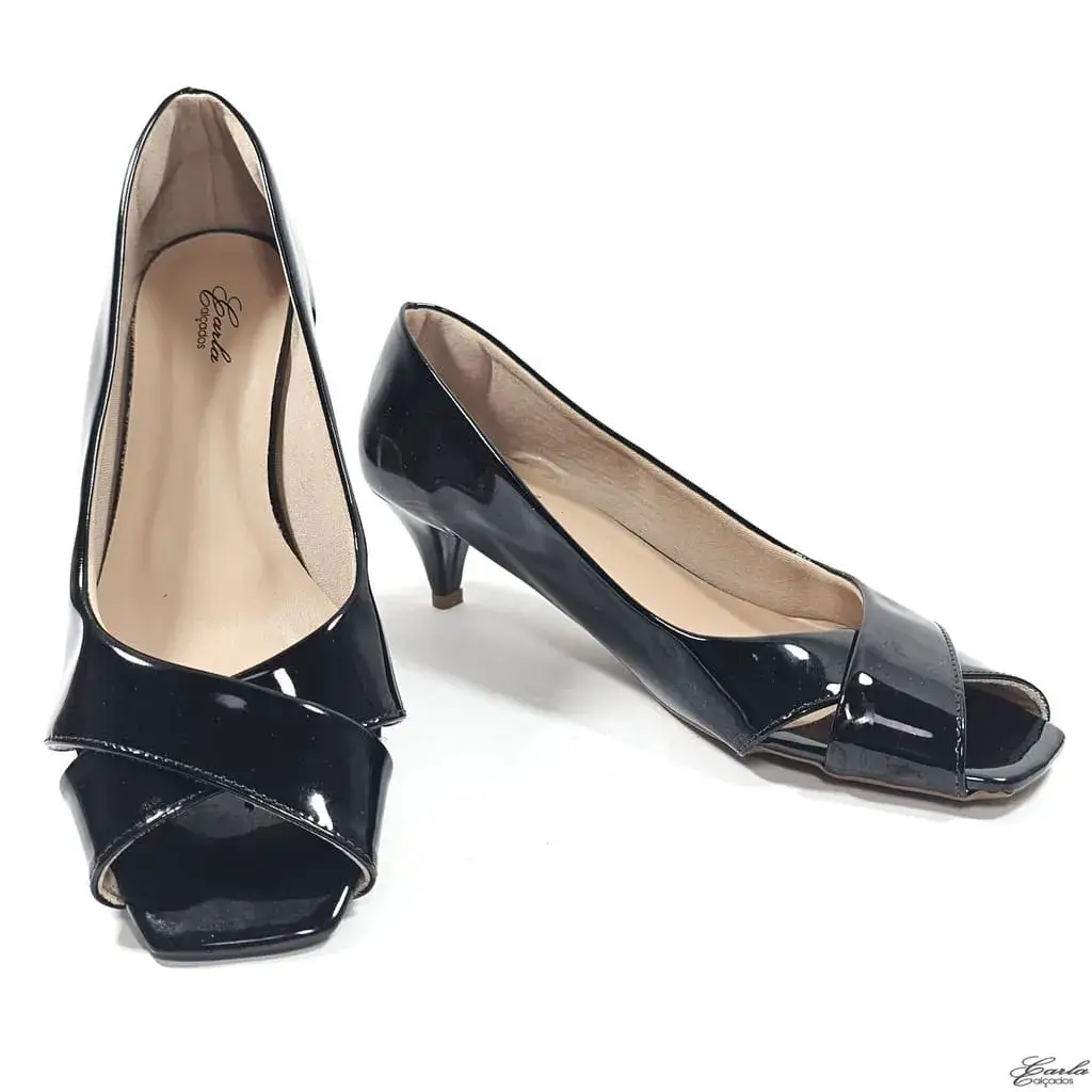 Peep Toe Salto Fino 5cm Verniz Preto Tamanho Especial Peep Toe Salto Fino 5cm Verniz Preto Tamanho Especial