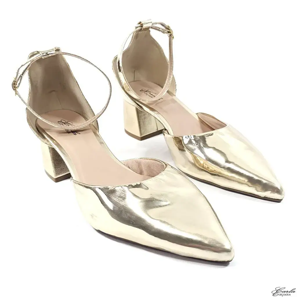 Scarpin Slingback 5cm Dourado Espelhado Tamanho Especial Scarpin Slingback 5cm Dourado Espelhado Tamanho Especial