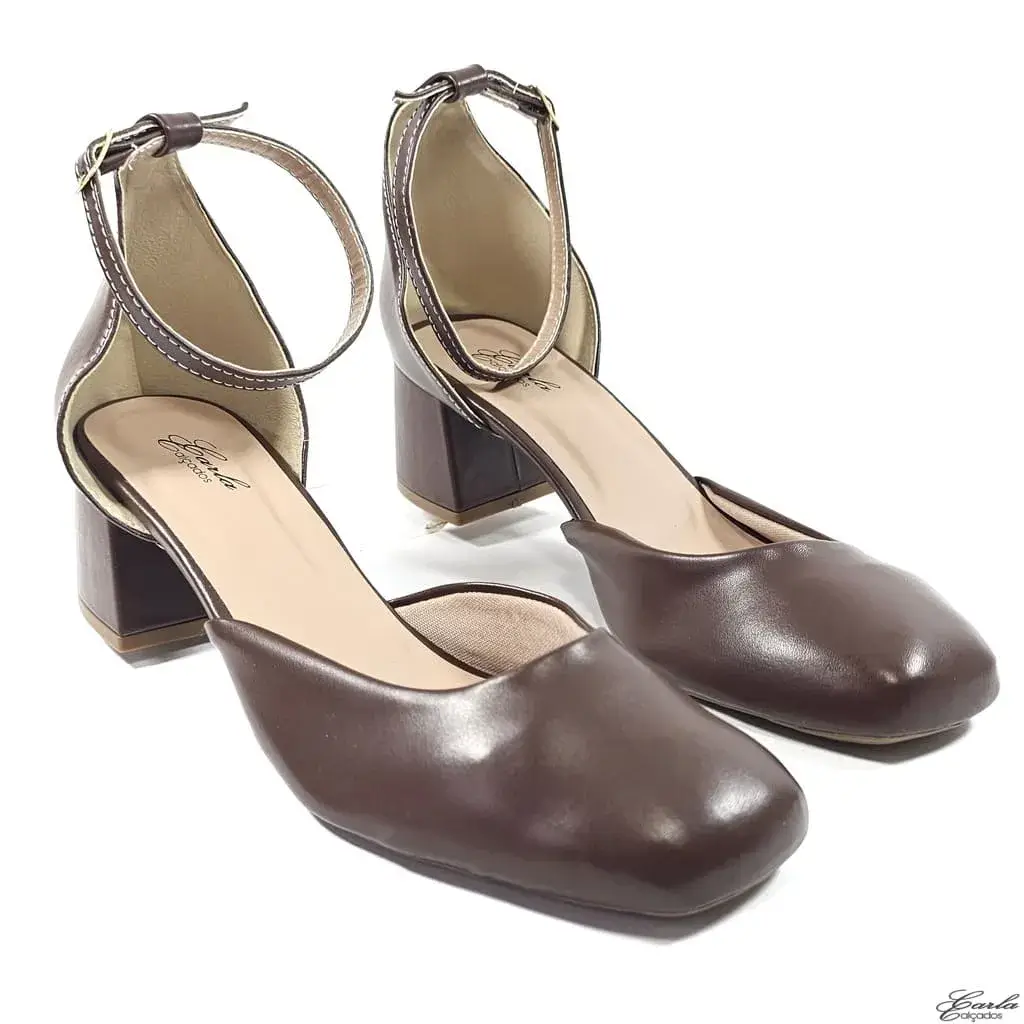 Scarpin 5cm Slingback Salomé Mocha Mousse Tamanho Especial Scarpin 5cm Slingback Salomé Mocha Mousse Tamanho Especial