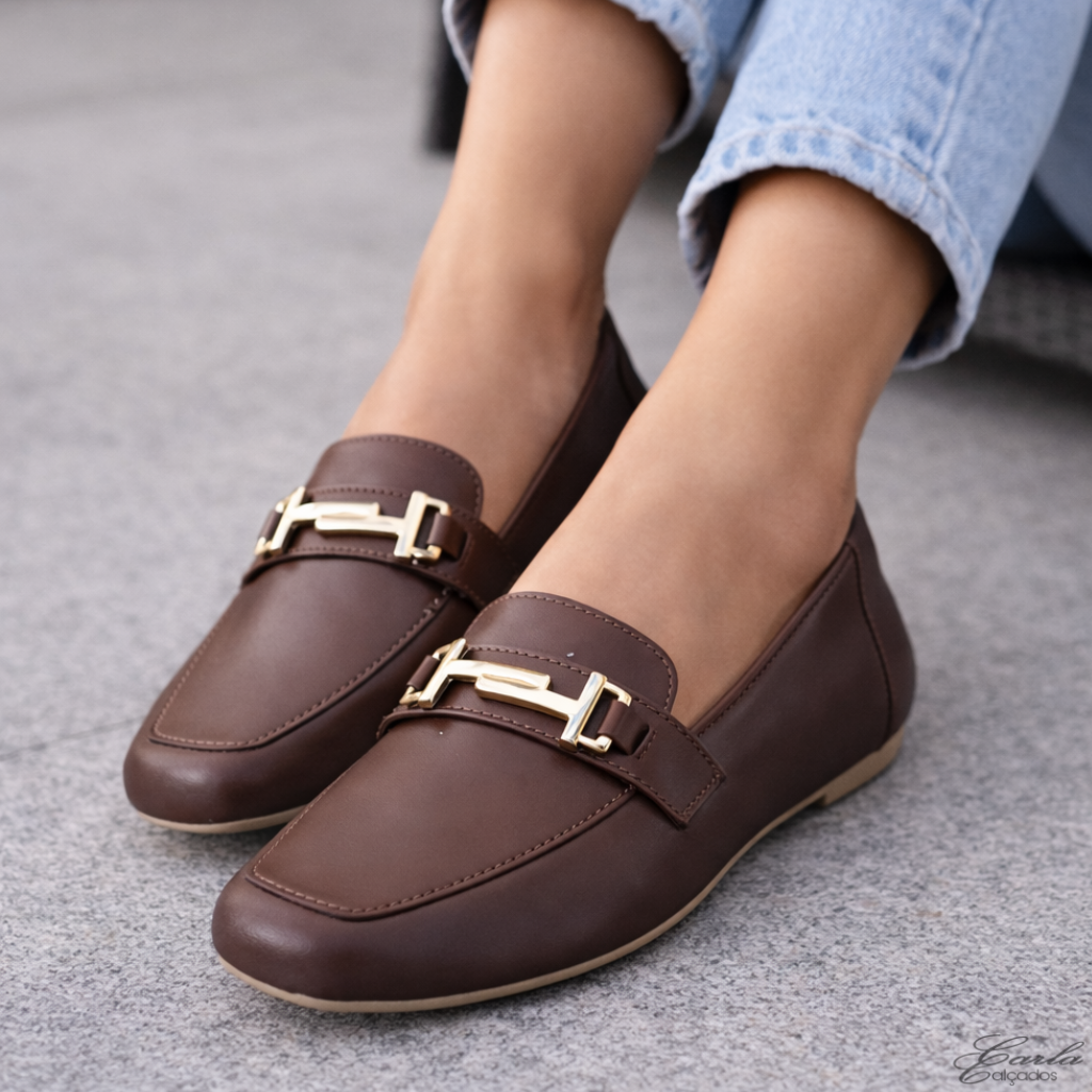 4 Sapatilha Mocassim Numeração Especial Café Fivela Dourada