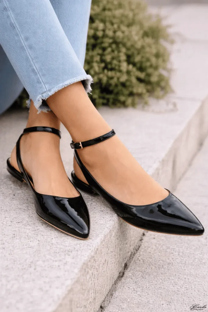 Sapatilha Slingback Verniz Preto Bico Fino Tornozeleira Numeração Especial 41 ao 44