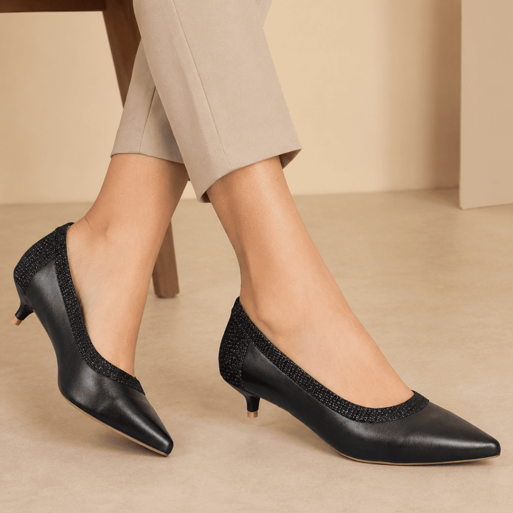 Scarpin Tamanho Especial Salto Fino 3cm Preto com Lurex