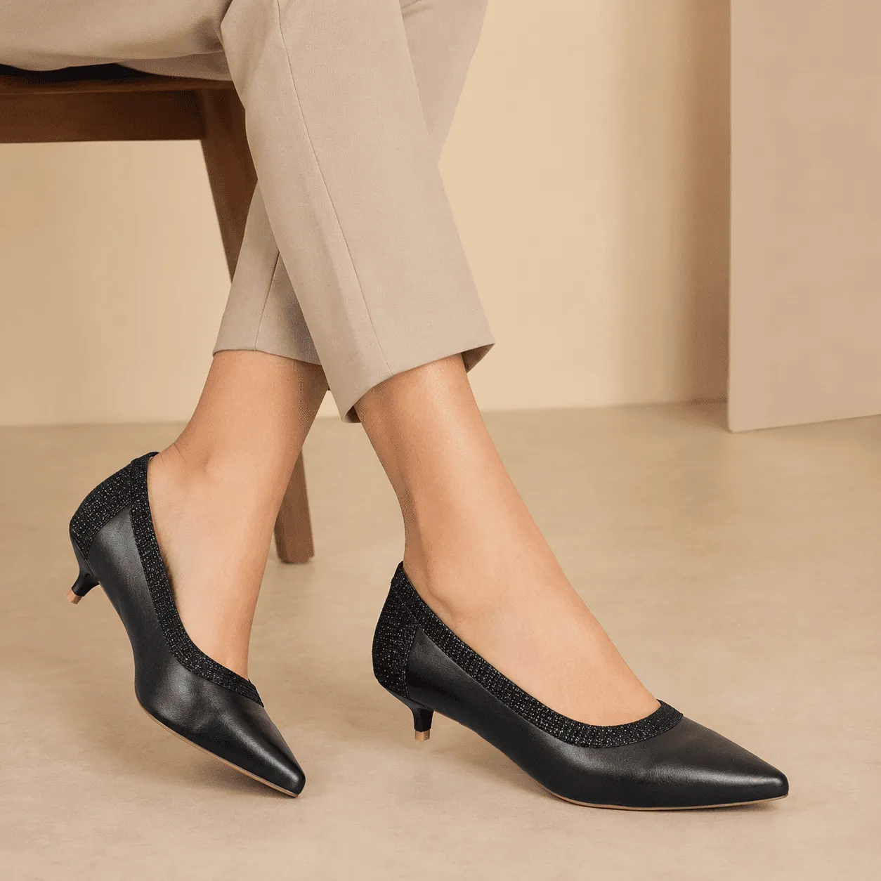 Scarpin Tamanho Especial Salto 3cm (40)
